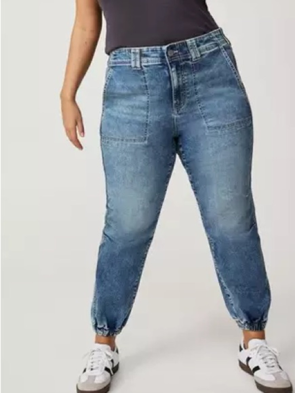 Torrid Jogger mid rise Jean, 20R